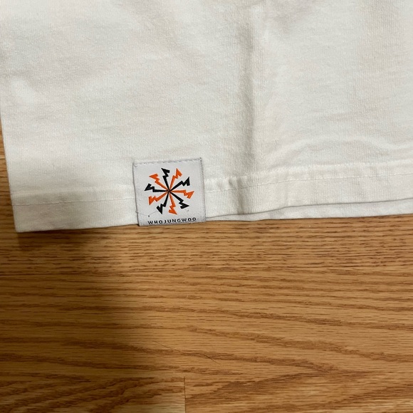 WHOJUNGWOO T-shirt - Picture 4 of 5